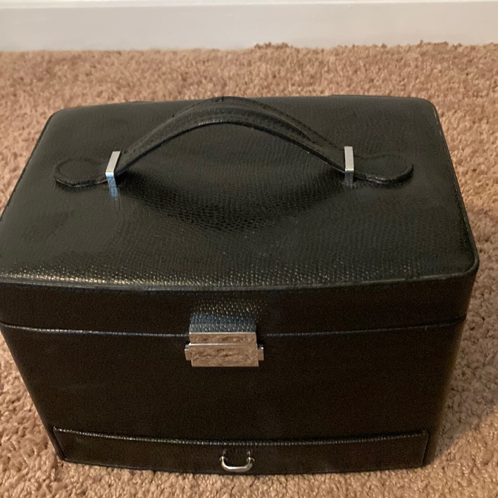 Jewelry box travel